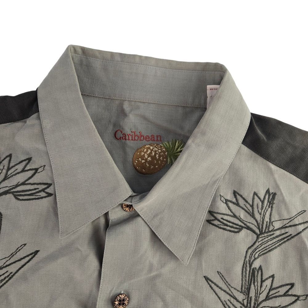 Caribbean Mens XL Gray Floral Embroidered Contrast Panel Camp Button Up Shirt